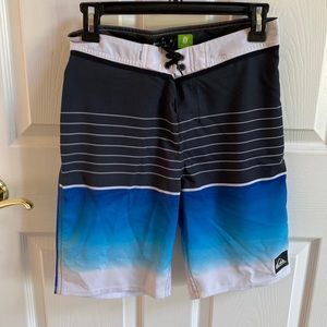 Quicksilver Boys size 27 swim trunks